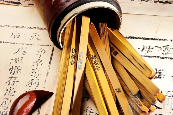 梦见被刀捅是什么意思_梦境解析图片