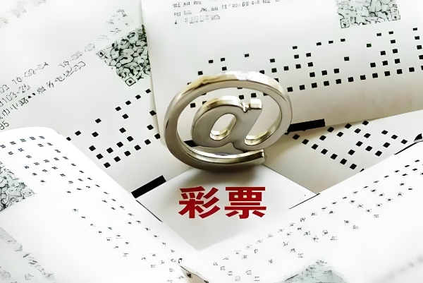 梦见用棍子打蛇没打死_打蛇未死之梦图片