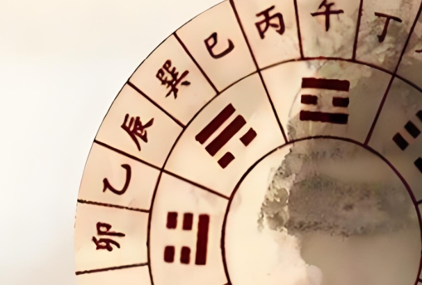 女人梦见老鼠咬自己_鼠咬梦境解析图片